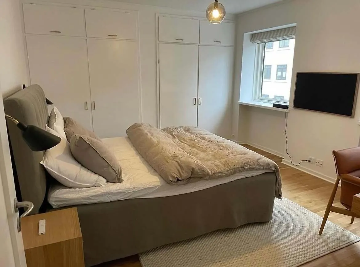 Copenhagen Prestige - Near Amalienborg Apartment